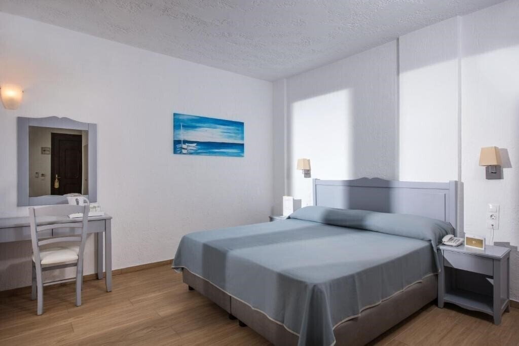 Картинка Hersonissos Village Hotel & Bungalows (ex. Hersonissos Village Hotel and Bungalows) 4*