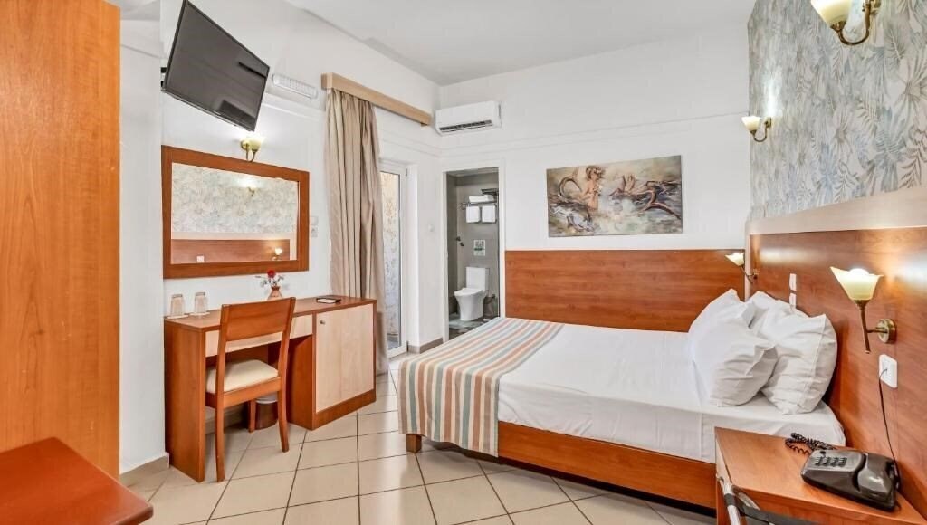 Территория Erato Hotel 3*