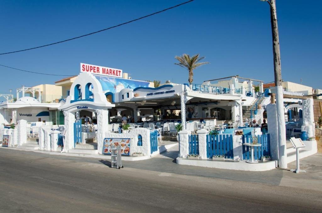 Апартаменти Tsalos Beach Hotel апартаменты