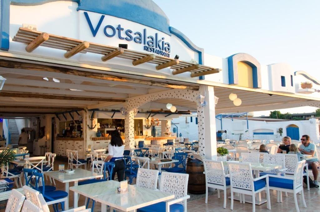 Вид Tsalos Beach Hotel апартаменты