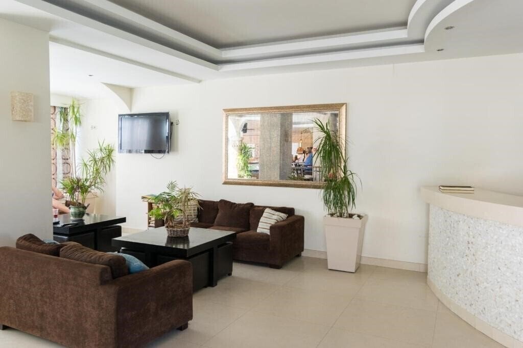 Вид Zante Plaza Hotel & Apartments 3*