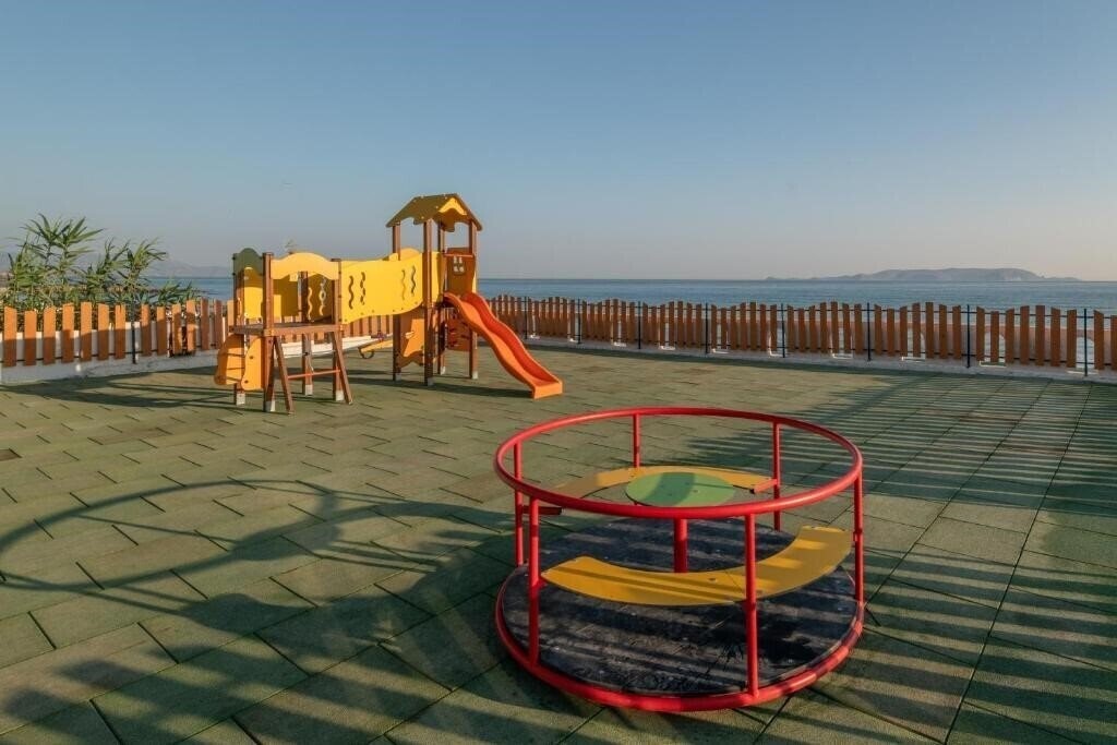 Апартаменты Themis Beach 4*