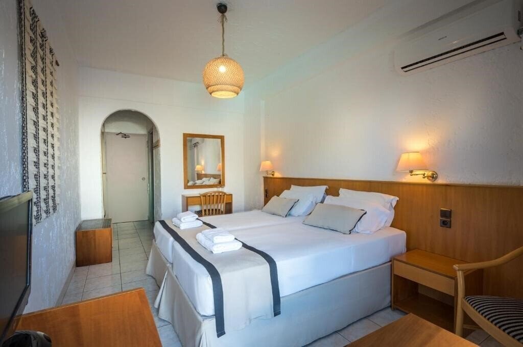 Панорама Heronissos 4*