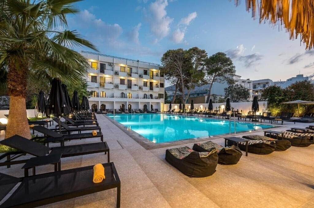 Изображение Heronissos 4*