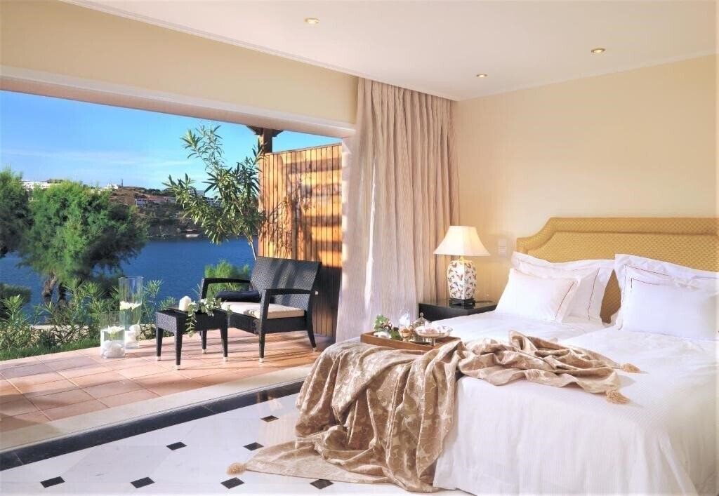 Фото Out Of The Blue Resort & SPA 5*