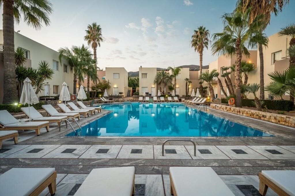 Отель Meropi Hotel & Apartments 4*