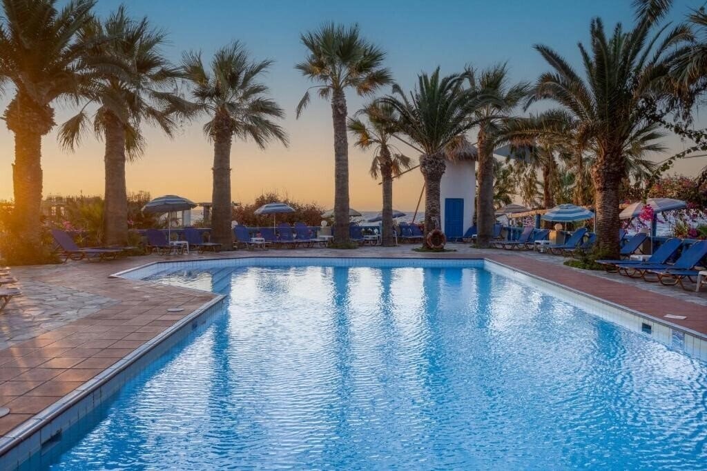 Картинка Palm Bay Hotel 3*