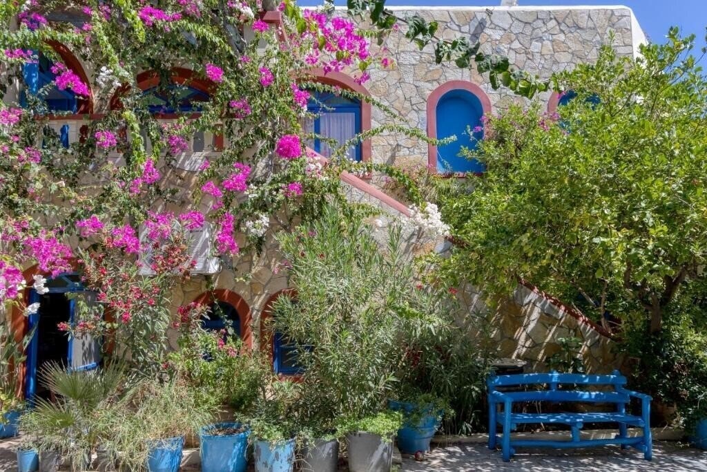 Панорама Palm Bay Hotel 3*
