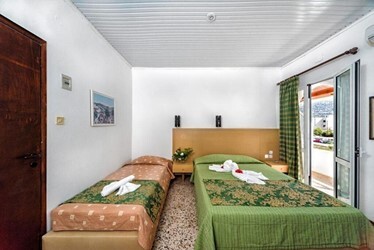 Отель Aristea Hotel 2*