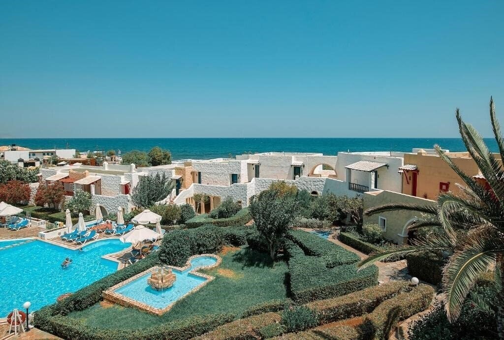 Территория Canvas by Mitsis Cretan Village 4*