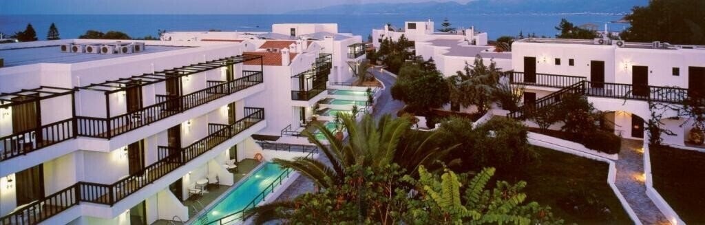 Территория Hersonissos Maris 4*
