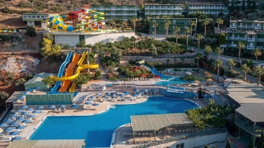 Апартаменты Aqua Sun Village & Water Park 4*