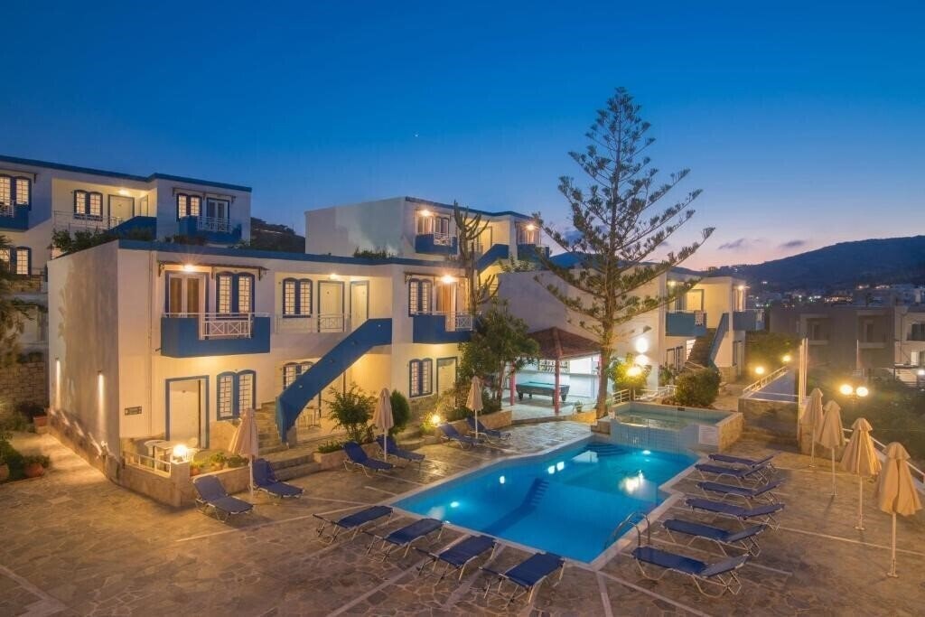 Отель Belvedere Village 3*