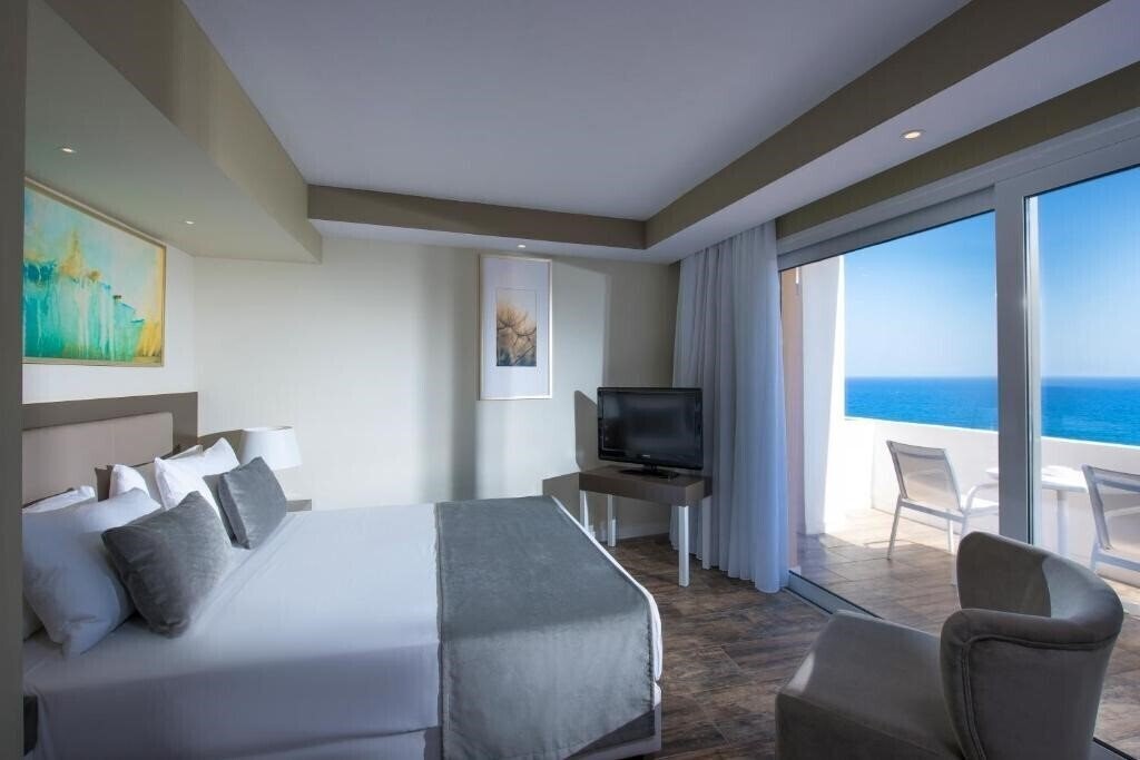 Изображение Fodele Beach & Water Park Holiday Resort 5*