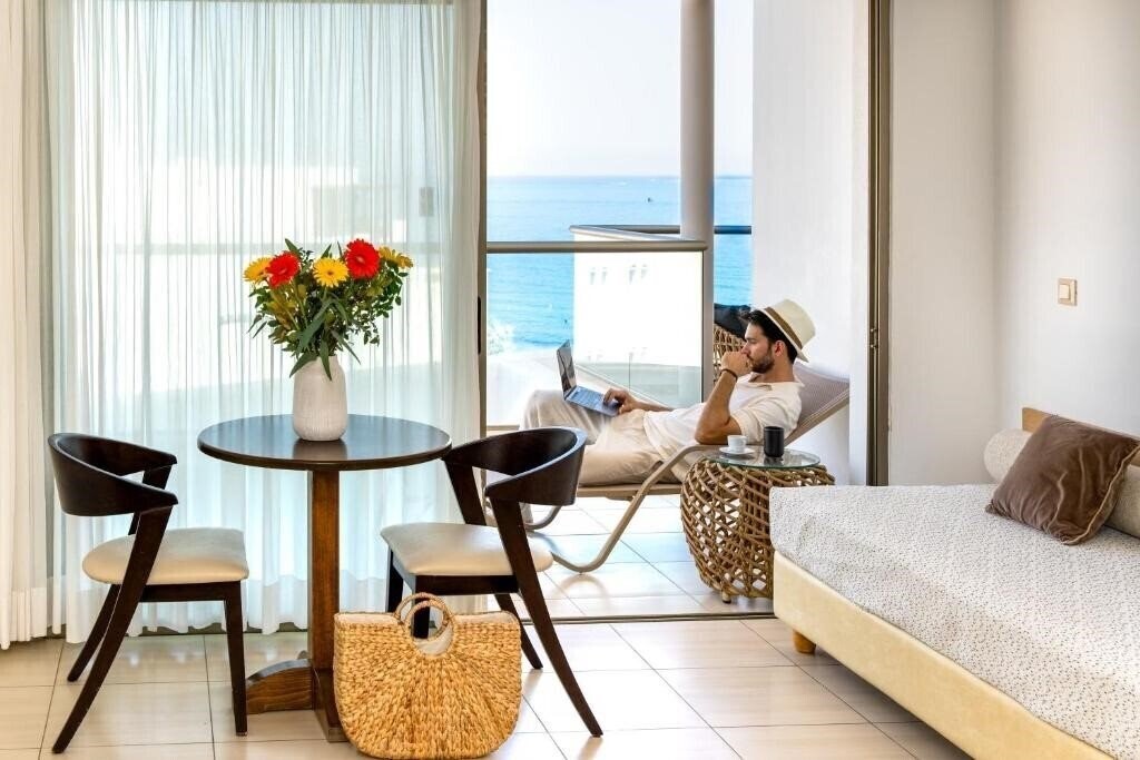 Территория Albatros SPA Resort Hotel 5*