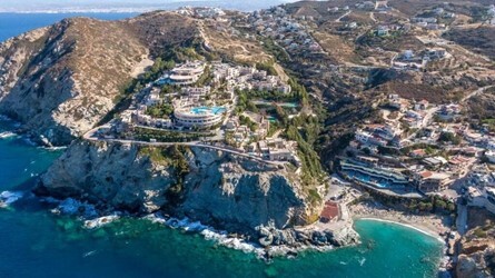 Отель Artemis Hotel Apartments 4*