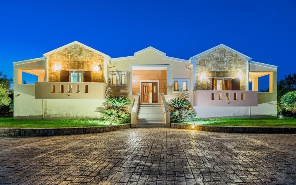 Вид Leone Luxury Villas 4*