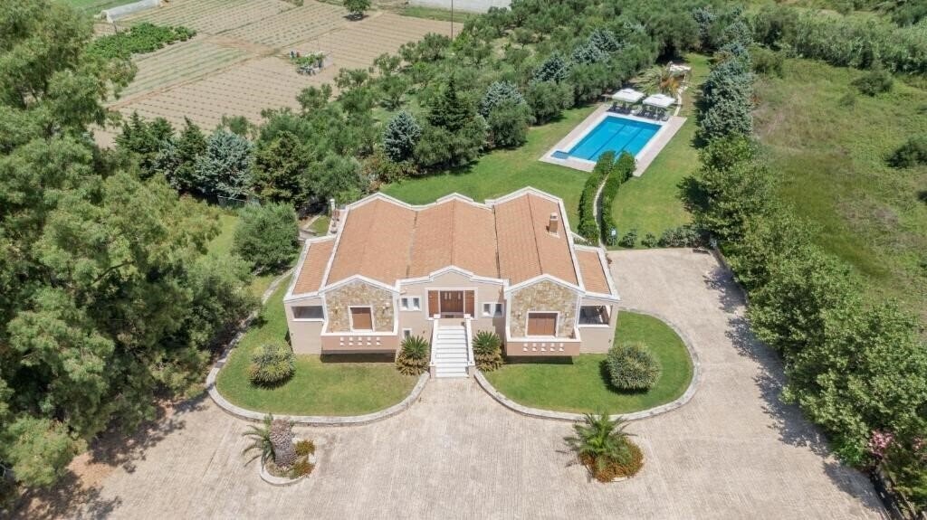 Фотографія Leone Luxury Villas 4*