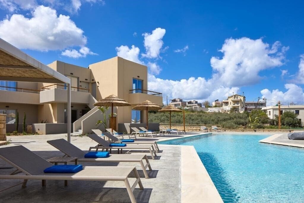 Вид Villaggio Mare Suites 4*