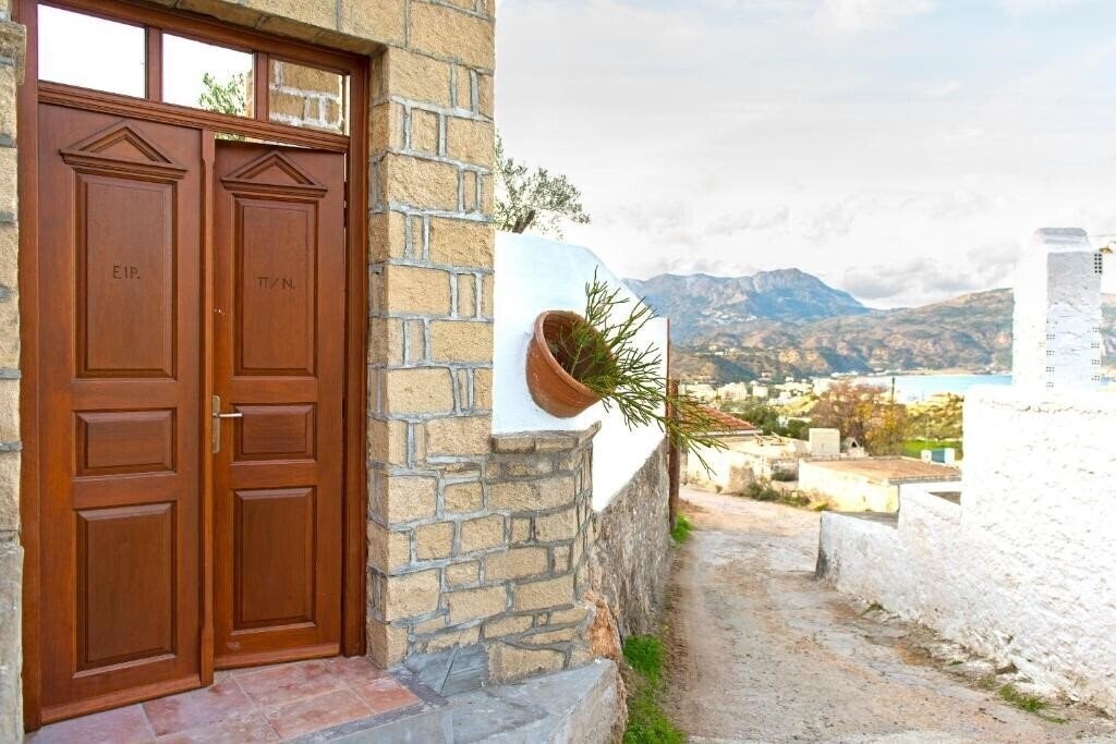 Панорама Petra House 4*