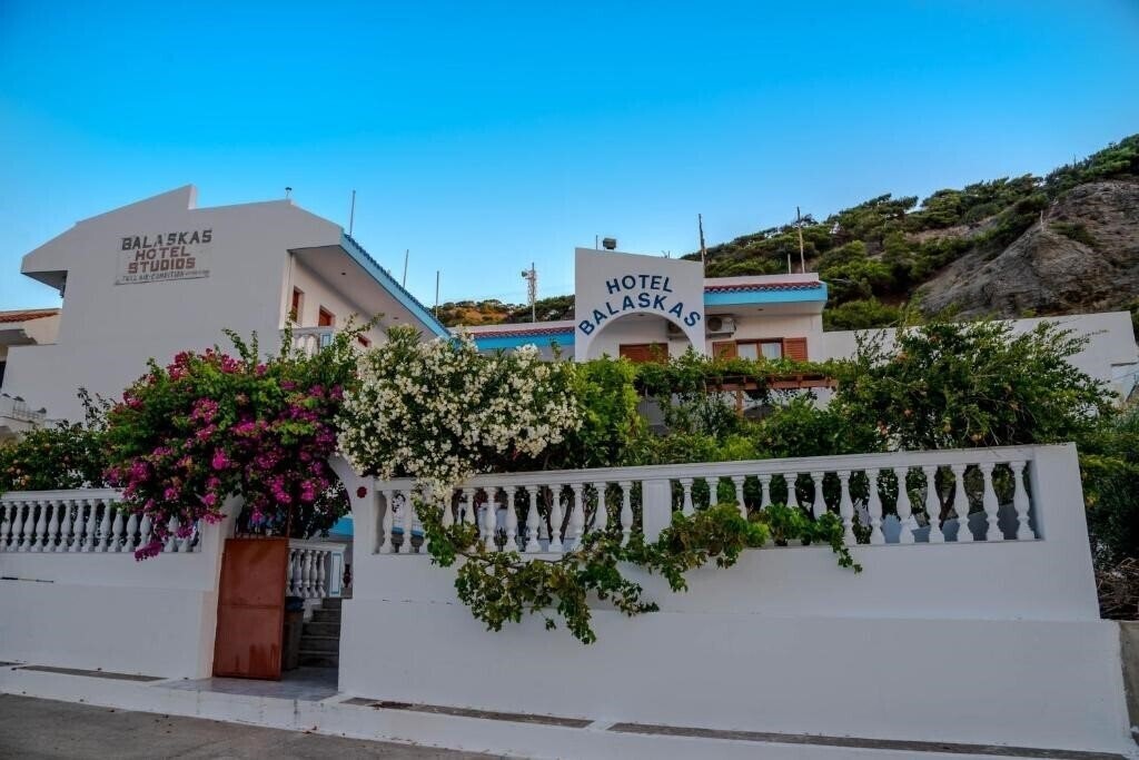 Готель Balaskas Hotel 2*