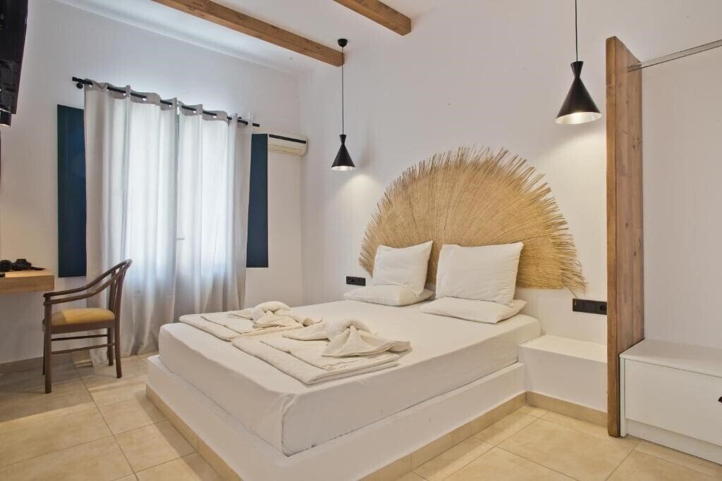 Апартаменты Kyra Panagia 3*