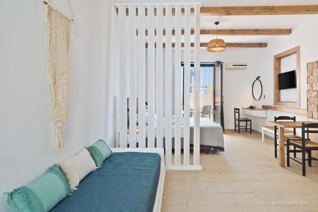 Территория Kyra Panagia 3*