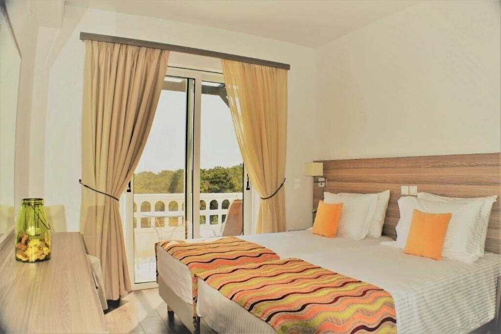 Территория Lefkorama 3*