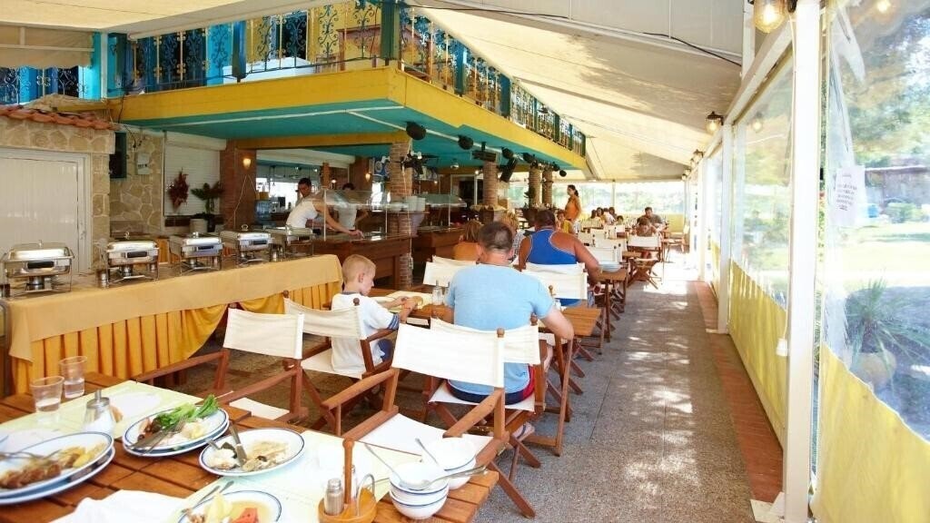 Панорама Hanioti Grand Victoria Hotel 3*