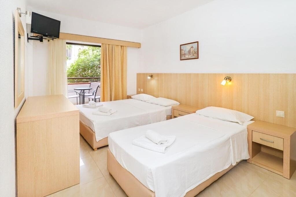 Вид Hanioti Grand Victoria Hotel 3*