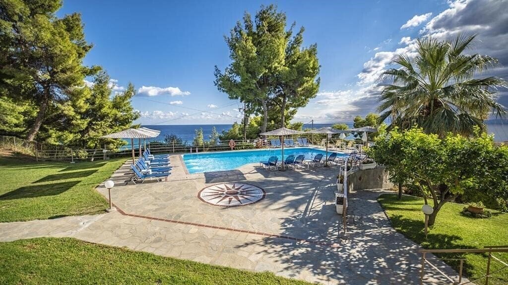 Территория Thea Beach 3*