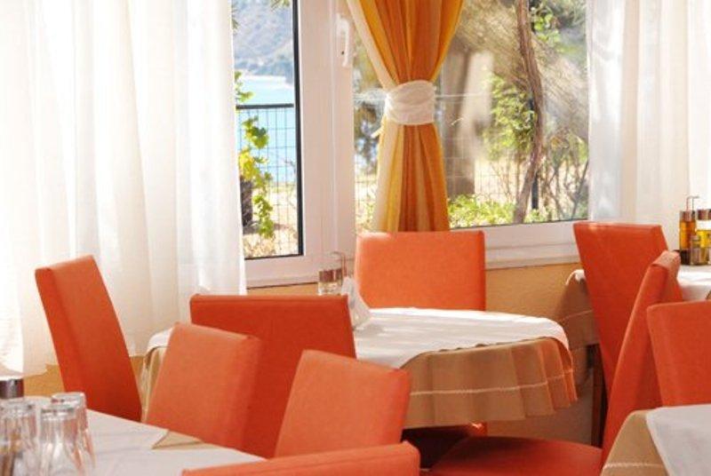 Территория Aphroditi Hotel 3*