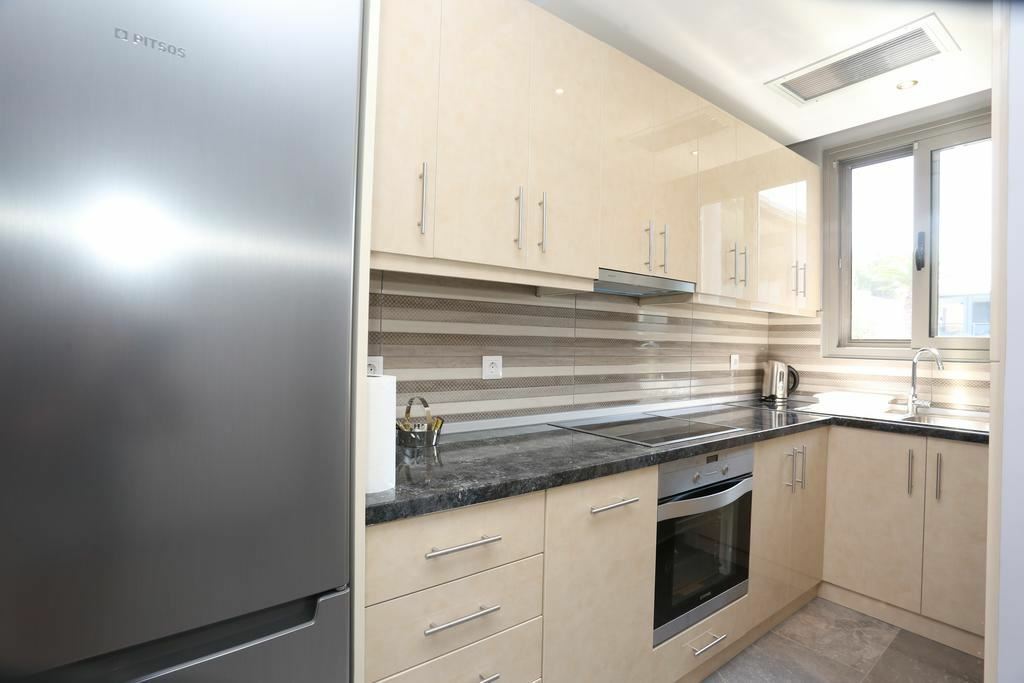 Территория Dionysos Inn Hotel 3*