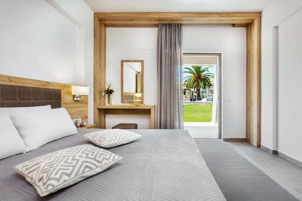 Фотографія Iris Hotel 2*