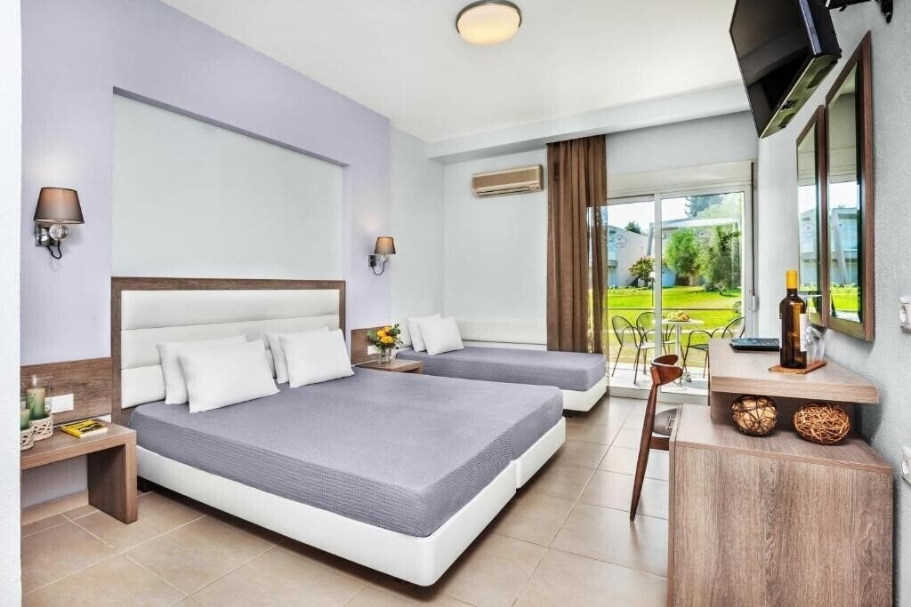 Вид Iris Hotel 2*