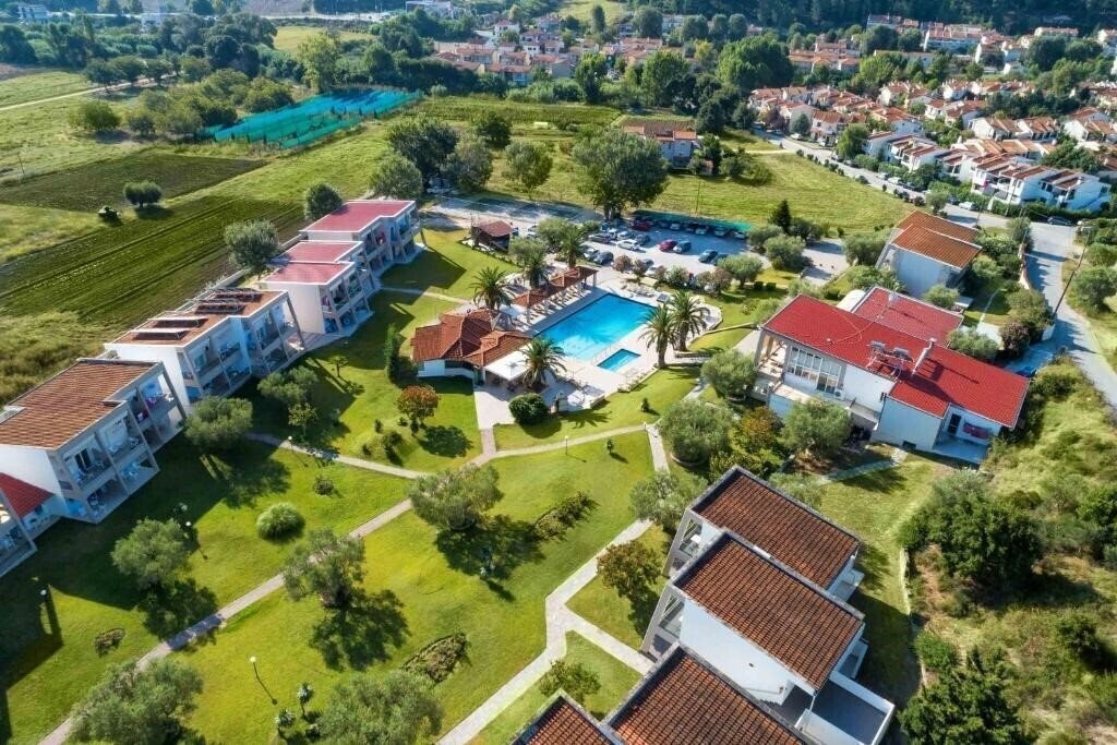 Територія Iris Hotel 2*