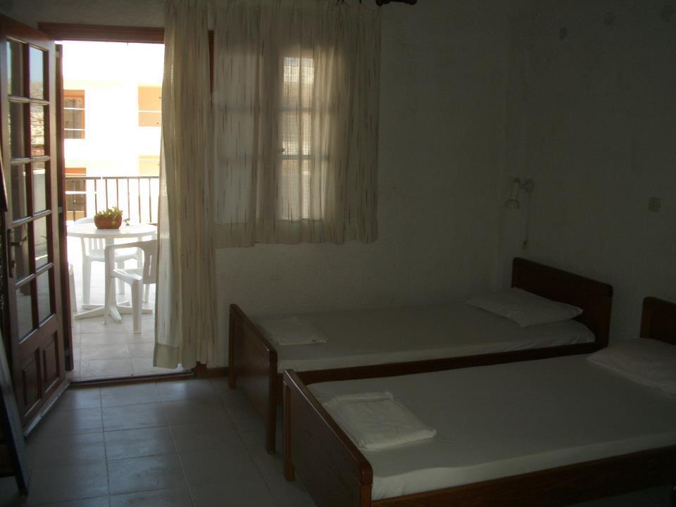 Апартаменти Tzogalis Apartments апартаменты