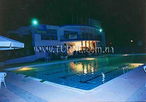 Вид Skouras лагерь