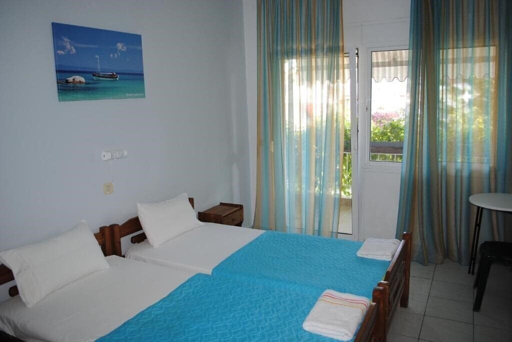 Вид Artemis Apartments апартаменты