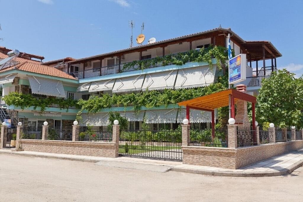 Панорама Artemis Apartments апартаменты