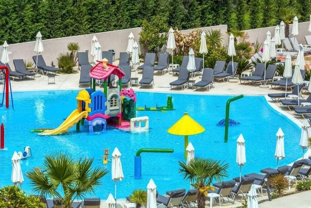 Территория Anna Hotel 3*