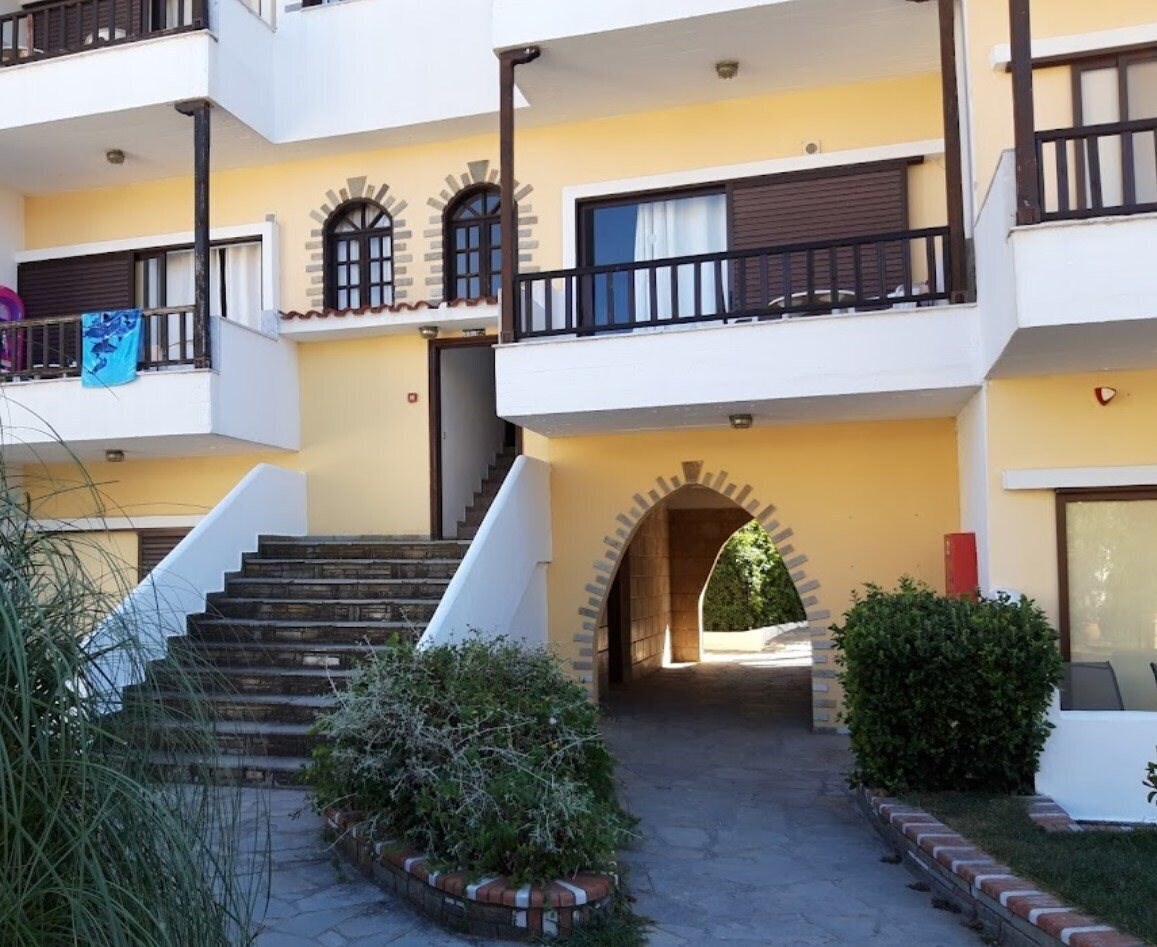 Територія Ioli Village Hotel Apartments 3*