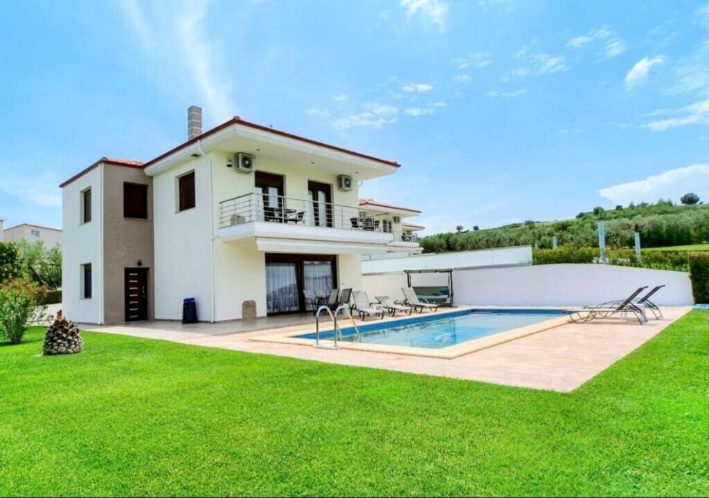 Отель Villas Hanioti 2*