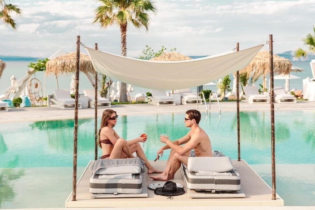 Апартаменты Blue Carpet Luxury Suites 3*