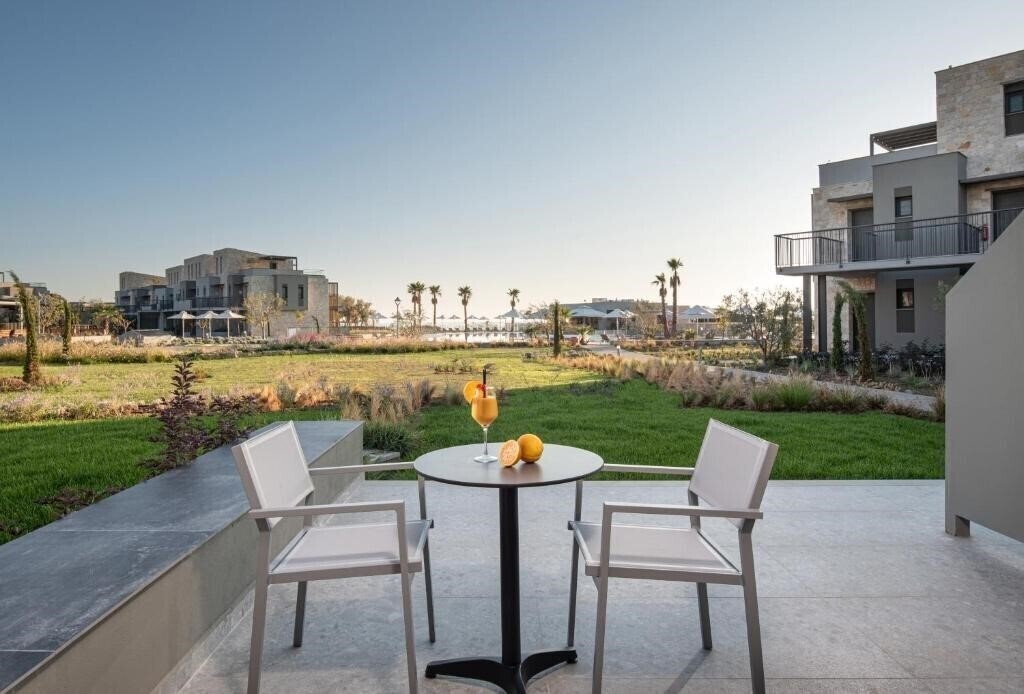 Территория Portes Lithos Luxury Resort 5*