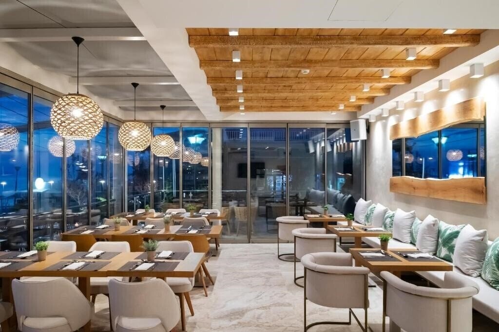 Панорама Sea Level Hotel 4*