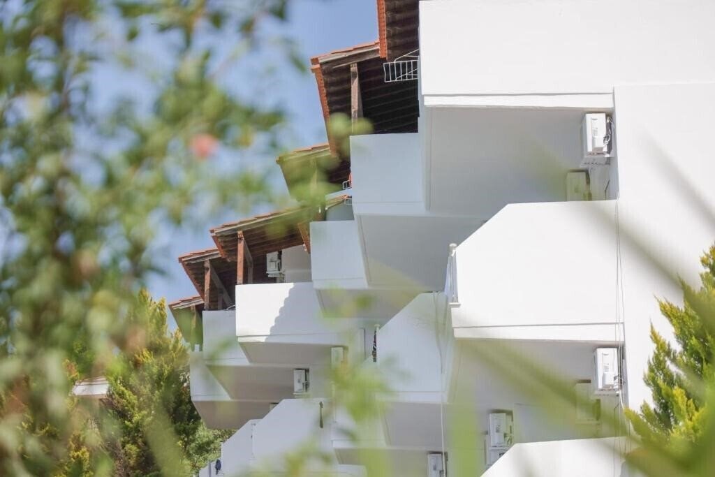 Картинка Haris Hotel 2*