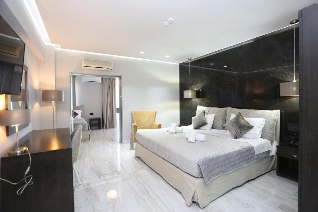 Апартаменты Tropical Hotel Hanioti 4*