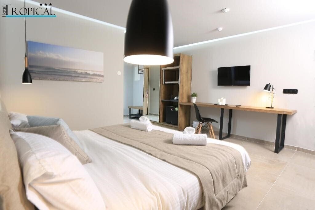 Панорама Tropical Hotel Hanioti 4*