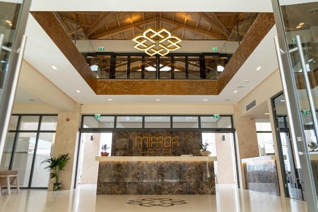 Апартаменты Mirror Hotel 4*